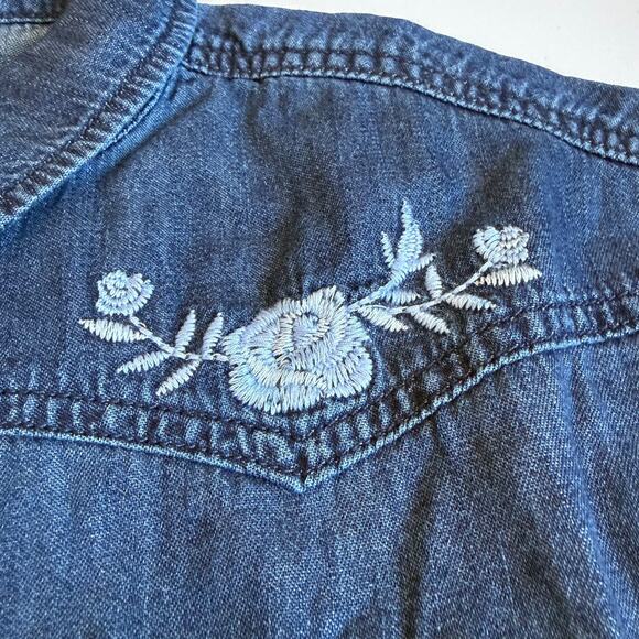 NEW Gap Kids Oversized Denim Western Shirt Medium 8 - Picture 4 of 11